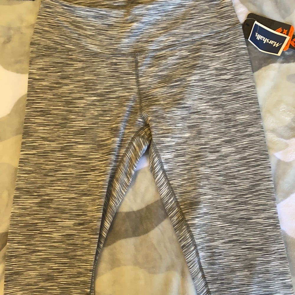 RBX Gray and White Capri Leggings